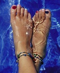 Füße im Wasser.jpg