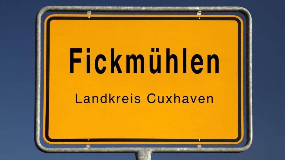 ortseingangsschild-von-fickmuehlen-im-landkreis-cuxhaven-die-orte-floegeln-und-drangstedt-sind-gleich-nebenan.thumb.jpeg.c053be010c6858580158ee4f98d30bf9.jpeg