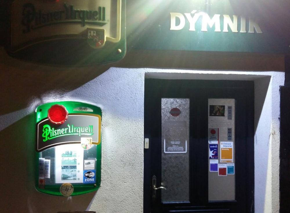 Bank + Bierautomat.jpg