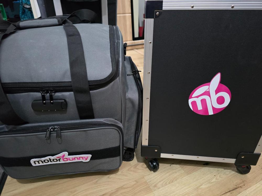 Motorbunny Tasche und Koffer.jpg
